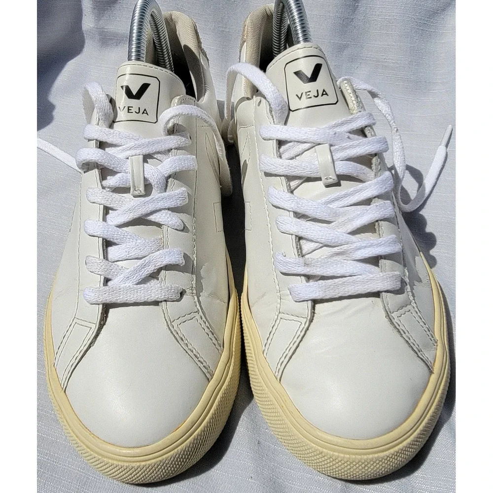 Veja Esplar White Leather Low Top Sneakers Womens 8 Cream Suede Heel Logo